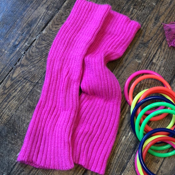 80’s Costume Accessories Set - Picture 6 of 9